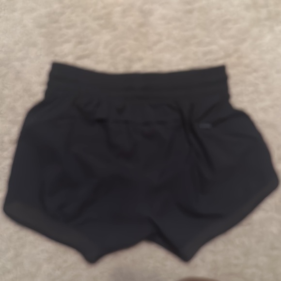 Athleta mesh racer run short 4”; zipper pocket and interior key pocket - Picture 4 of 4